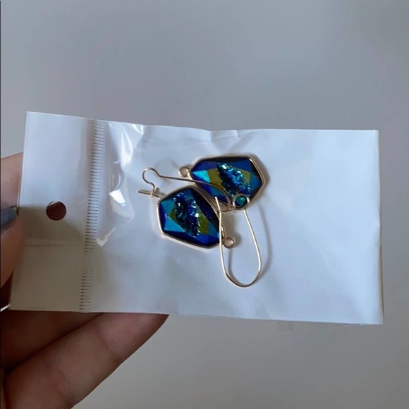 Blue & Green Iridescent Imitation Stone Earrings - Picture 6 of 7